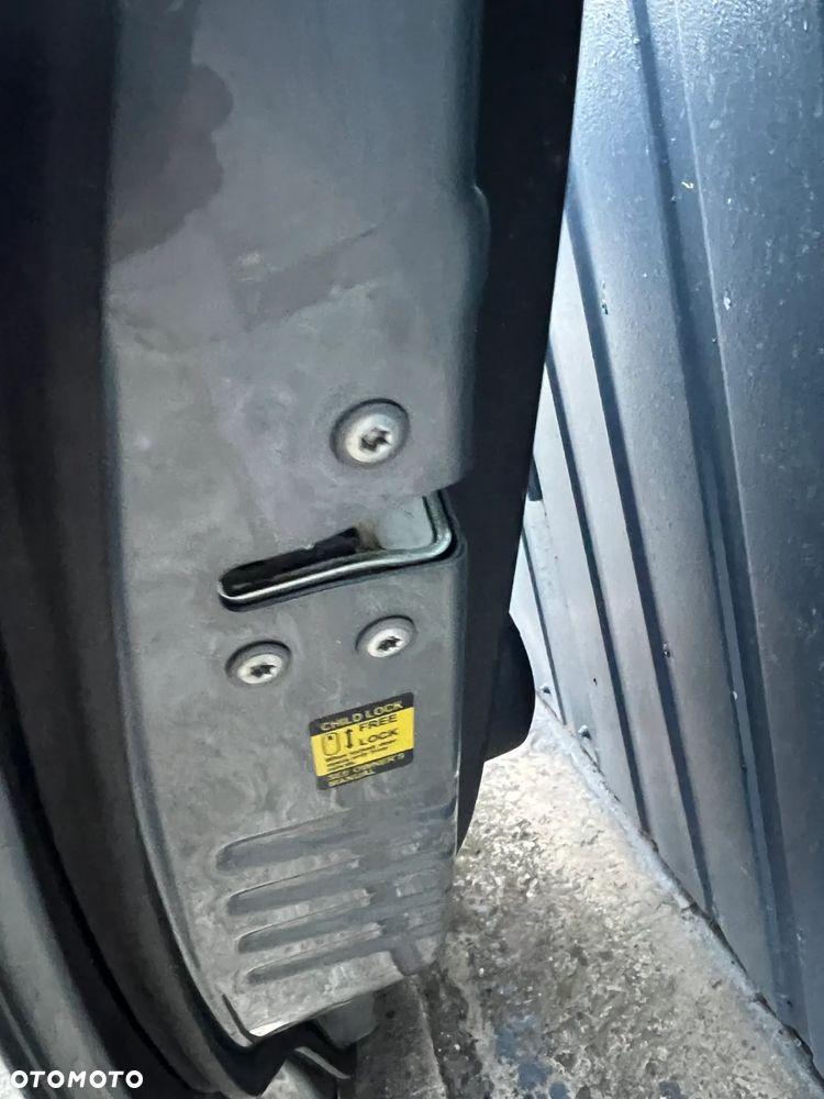 Drzwi tylne tył lewe zamek Opel Agila B - 4
