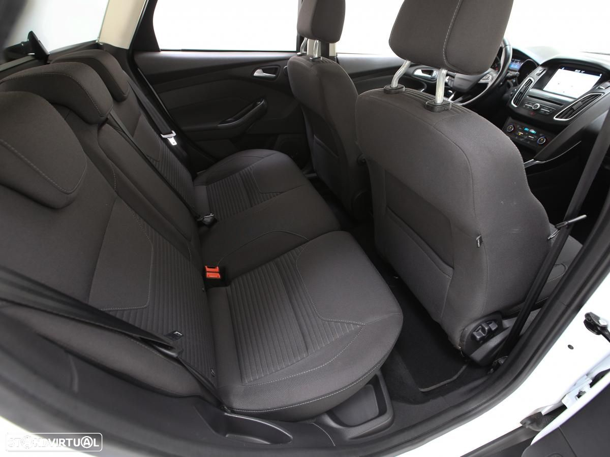 Ford Focus SW 1.5 TDCi Titanium - 10