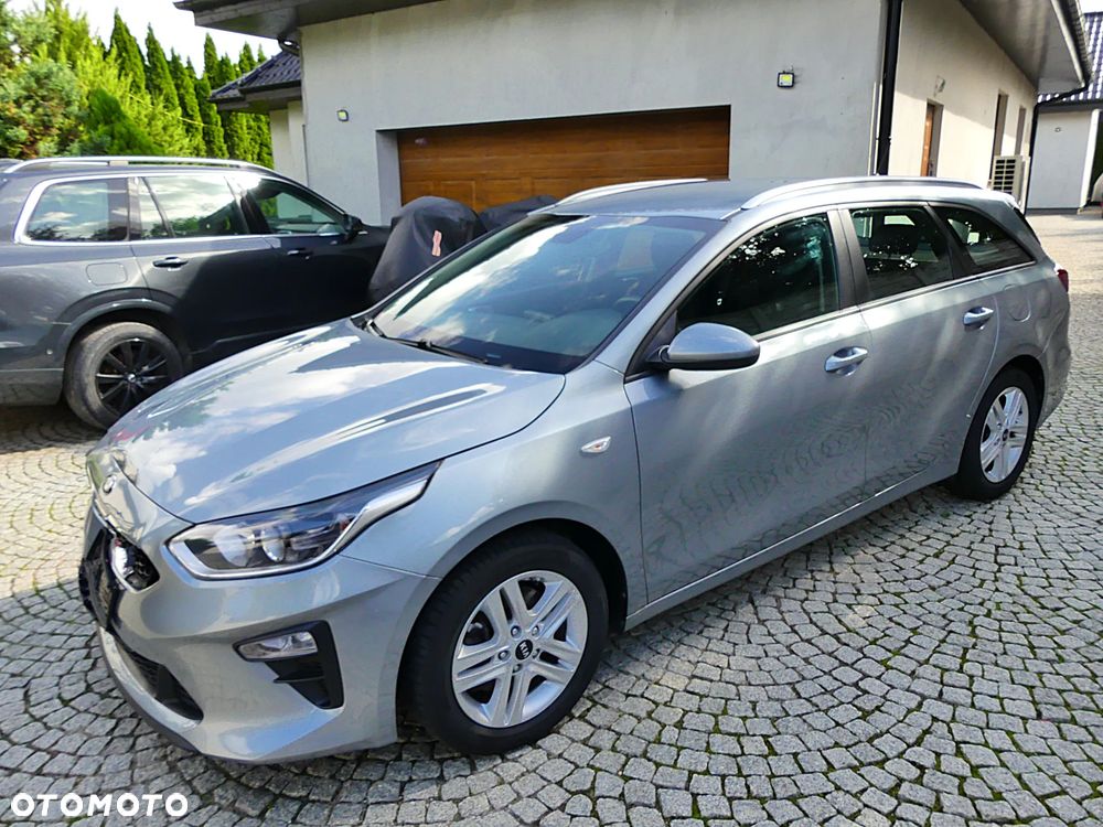 Kia Ceed - 4