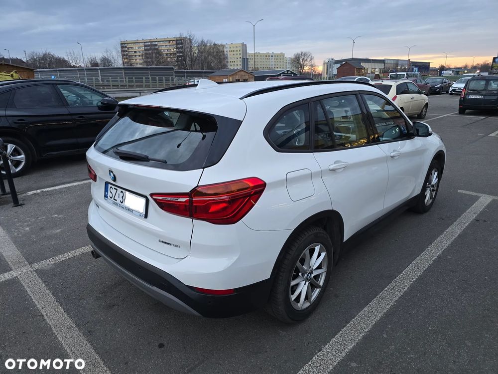 BMW X1 sDrive18i - 5