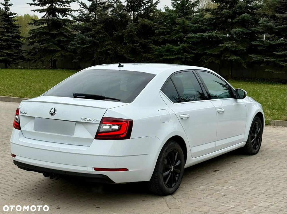 Skoda Octavia 2.0 TSI L&K DSG - 6
