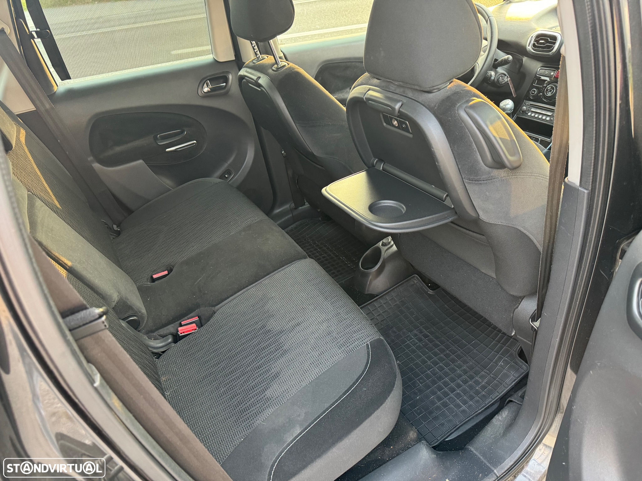 Citroën C3 Picasso 1.6 HDi Exclusive Airdream - 18