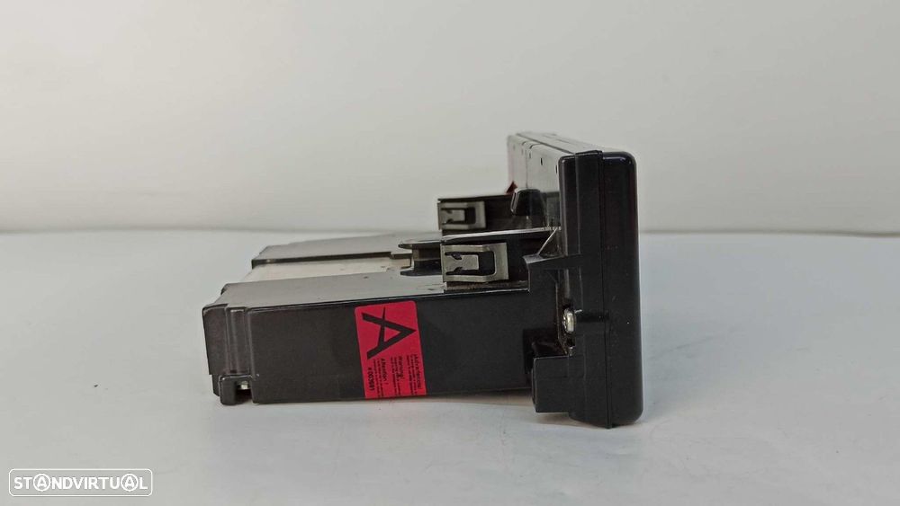 TELA/ECRÃ MULTIFUNÇÕES VOLVO C30 1.6 D MOMENTUM - 6