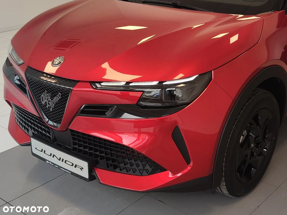 Alfa Romeo Junior 1.2 mHEV Ibrida Speciale eDCT - 2