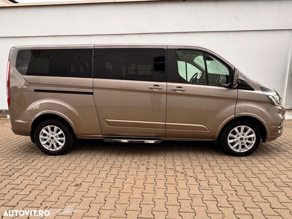 Ford Tourneo Custom - 3