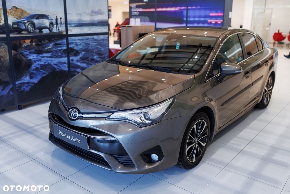 Toyota Avensis - 5