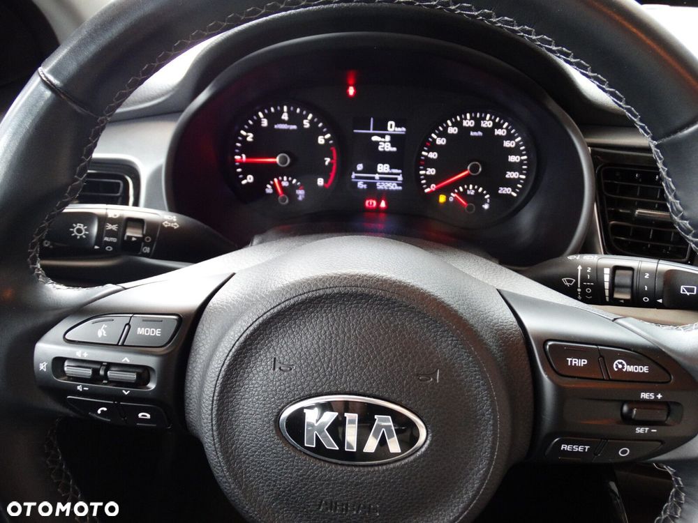 Kia Rio - 21