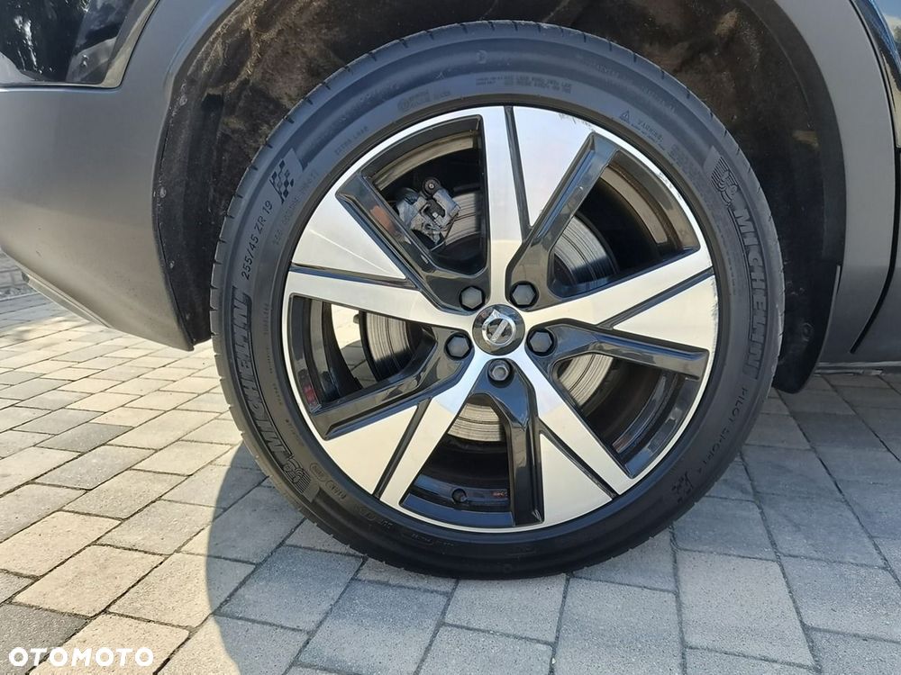 Volvo XC 40 82kWh Recharge Twin AWD Plus - 35