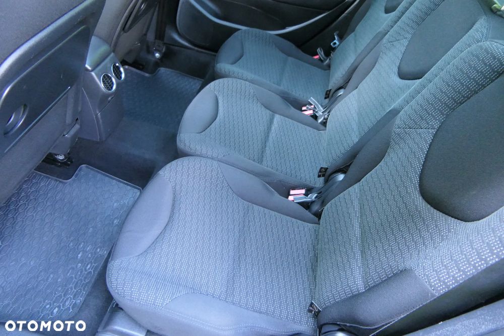 Peugeot 308 120 VTi Family - 16
