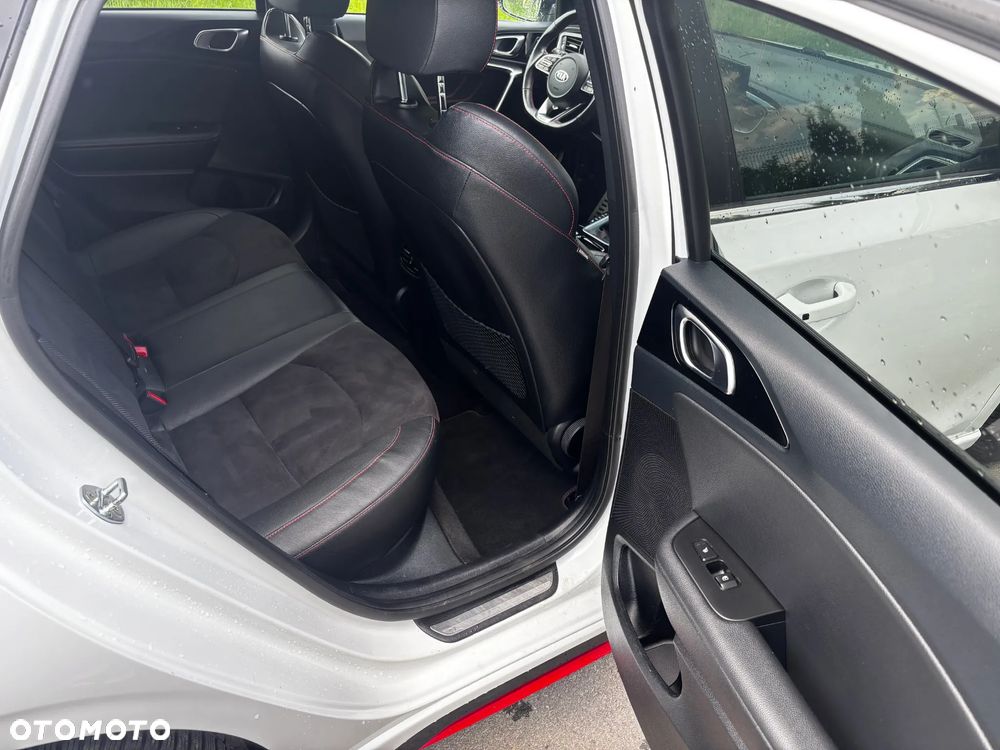 Kia Ceed 1.6 T-GDI GT XL - 14