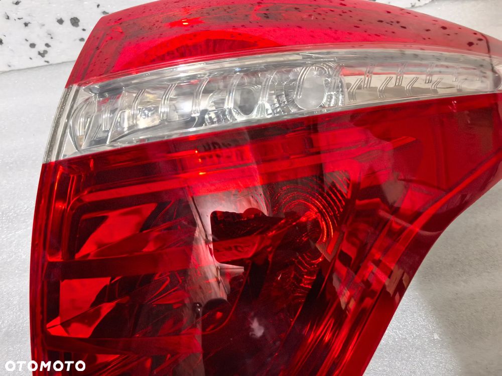Citroen C4 Picasso Lampa prawy tył prawa - 3