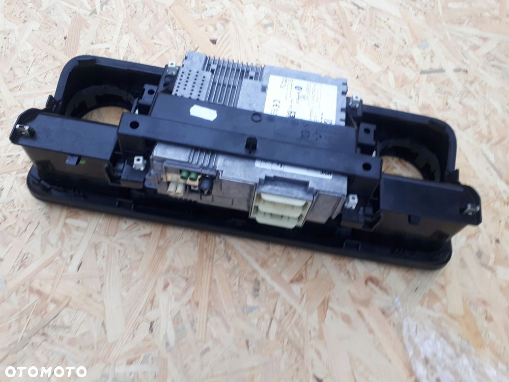mercedes sprinter 907 910 radio mbux - 2