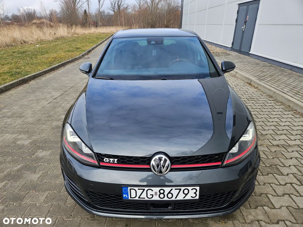Volkswagen Golf GTI Performance BlueMotion Technology - 17