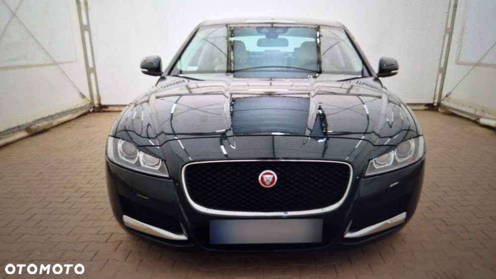 Jaguar XF 2.0 i4D Portfolio - 3