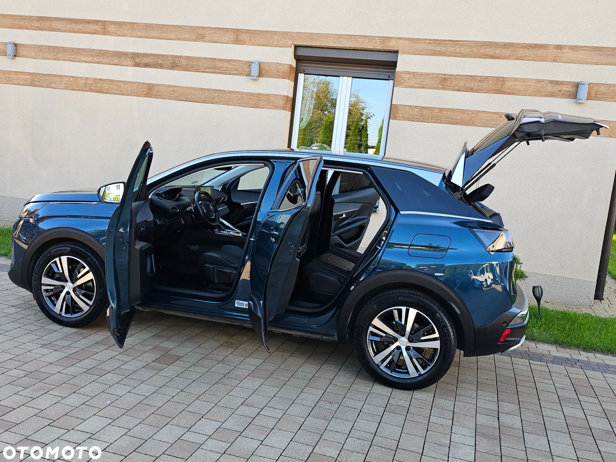 Peugeot 3008 Hybrid 225 e-EAT8 Allure Pack - 19