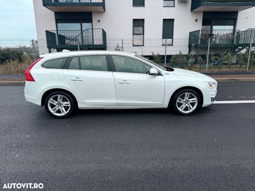 Volvo V60 D5 Geartronic Summum - 6