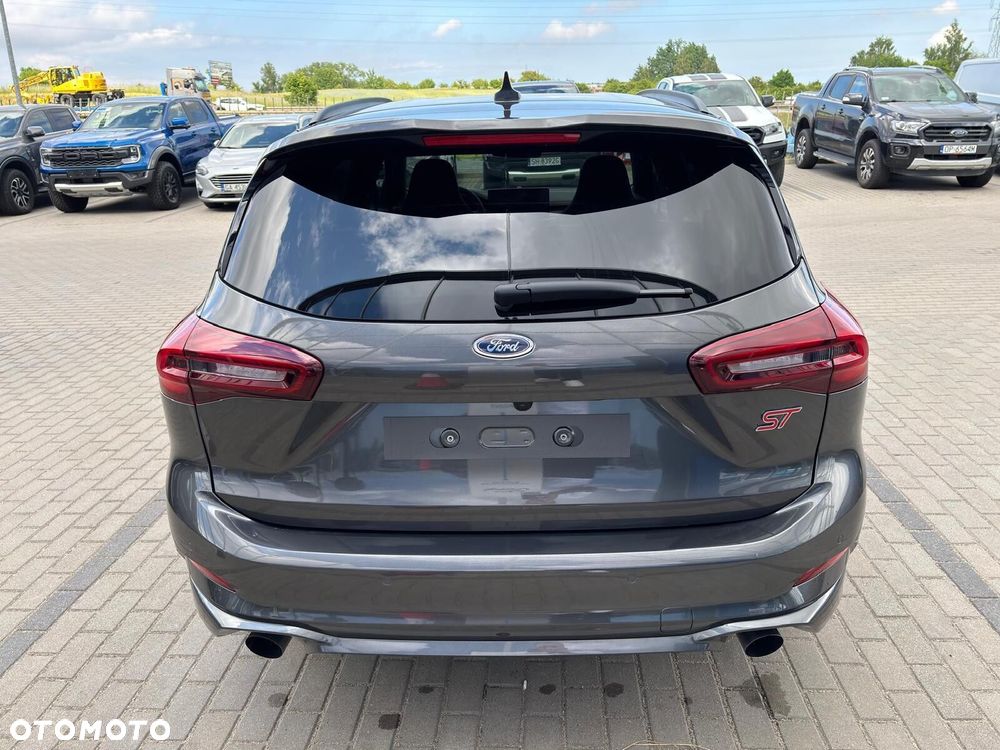 Ford Focus - 9