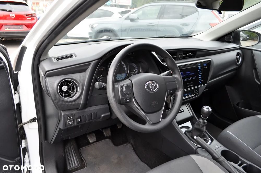Toyota Auris 1.33 VVT-i Comfort - 18