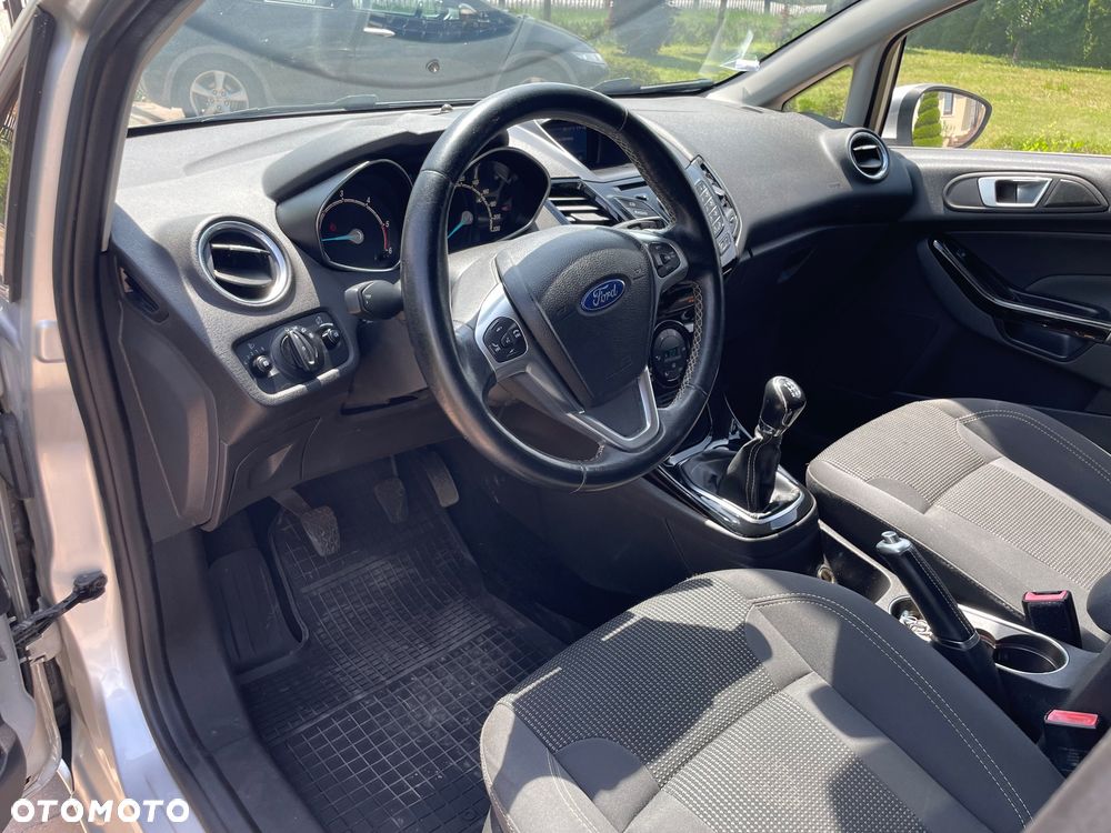 Ford Fiesta 1.5 TDCi Titanium - 11