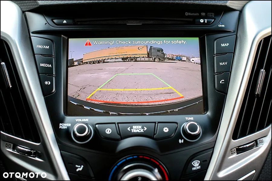 Hyundai Veloster - 22