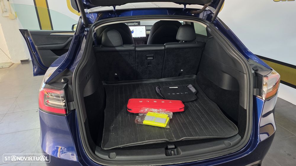 Tesla Model Y Long Range Tração Integral - 24