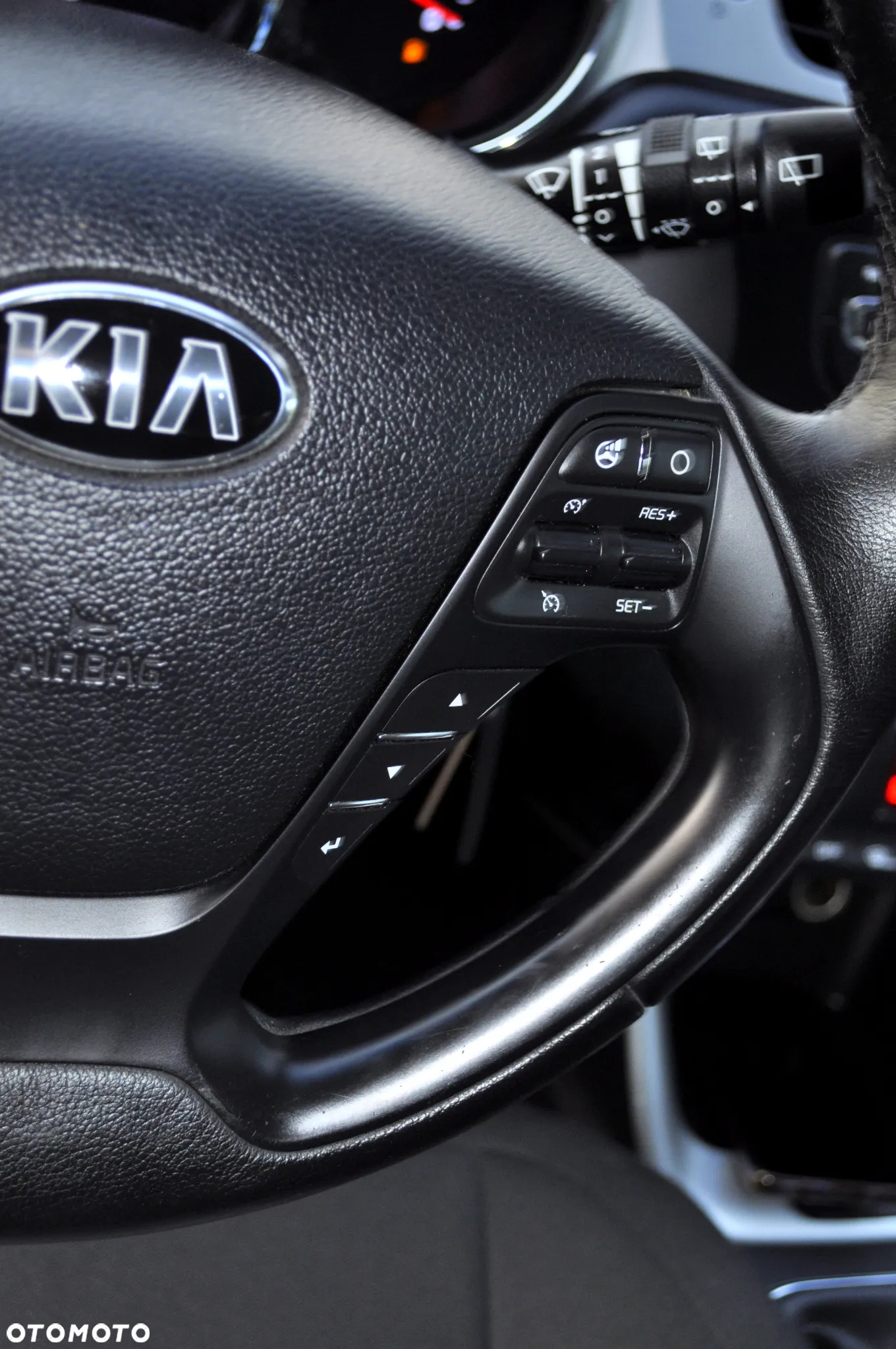 Kia Ceed 1.4 CVVT Dream Team Edition - 29