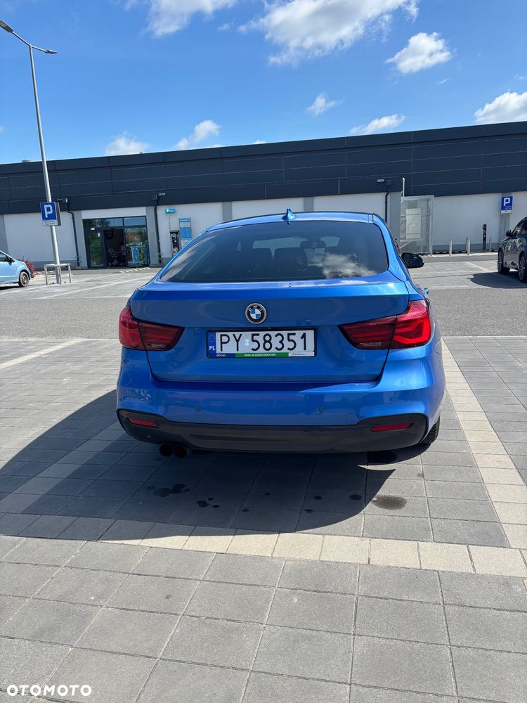 BMW 3 Series 2019 photo 5