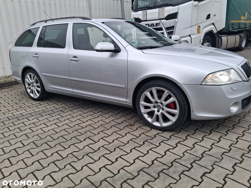 Skoda Octavia 2.0 TDI RS DSG - 7