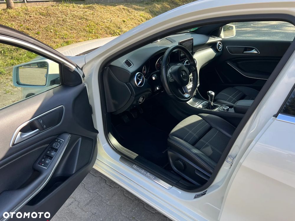 Mercedes-Benz Klasa A 200 AMG Line - 8