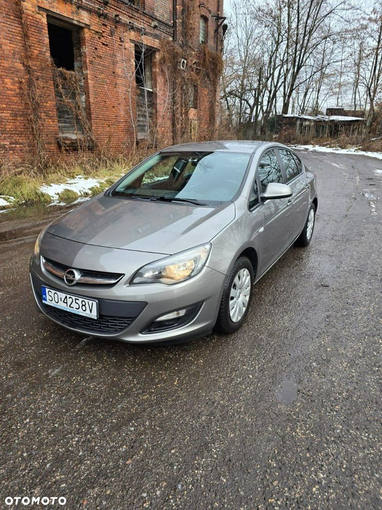 Opel Astra - 1
