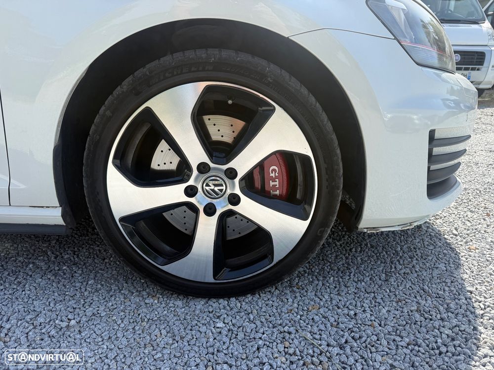 VW Golf GTI Performance BlueMotion DSG - 8