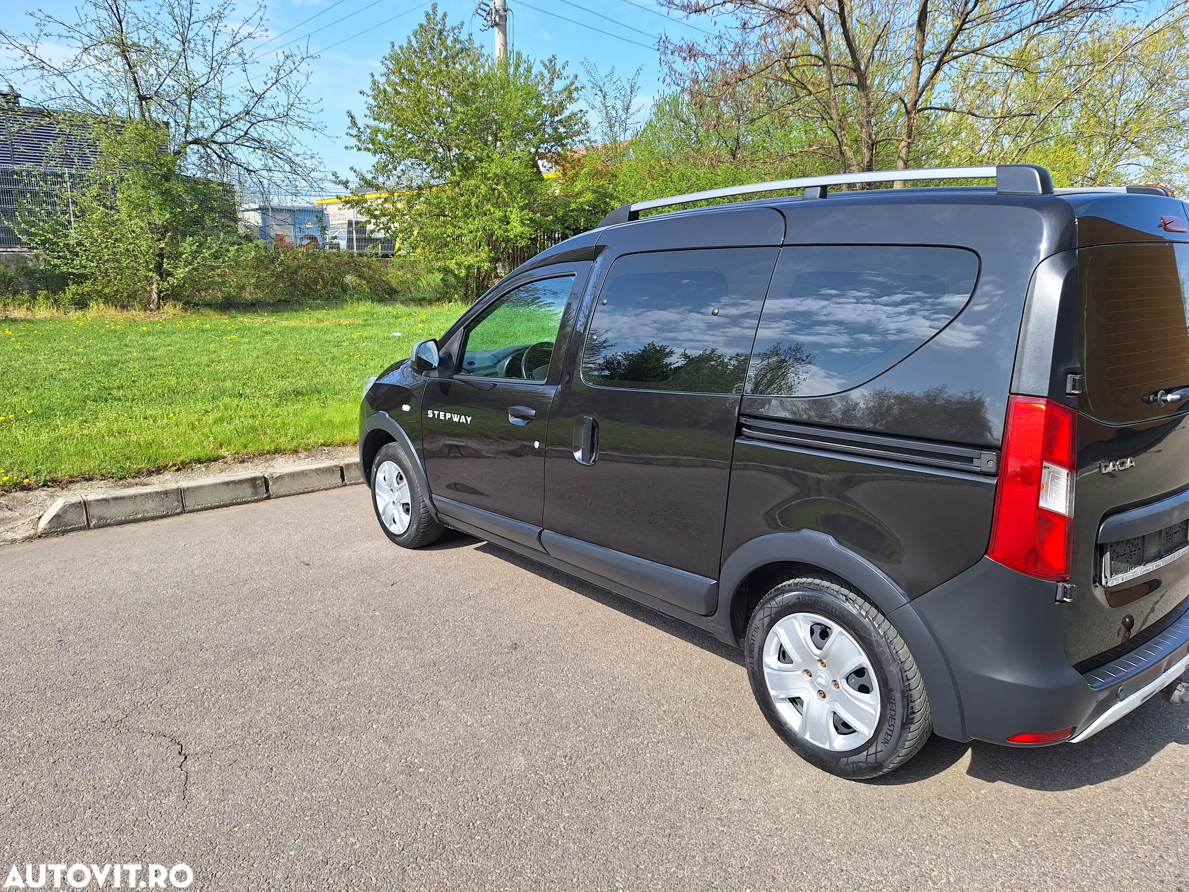 Dacia Dokker 1.5 dCi 90 CP Stepway - 10