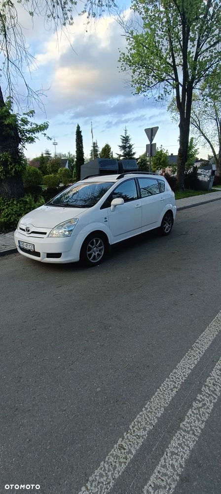 Toyota Corolla Verso 2.0 D-4D Prestige - 3