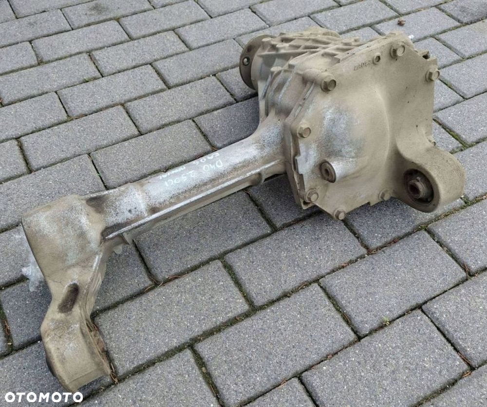 nissan navara d40 2.5 dci dyfer most przedni ea06 - 4