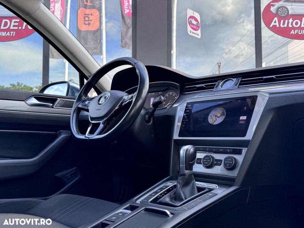 Volkswagen Passat Alltrack 2.0 TDI DSG 4Motion - 11