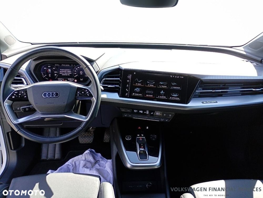 Audi Q4 e-tron - 7