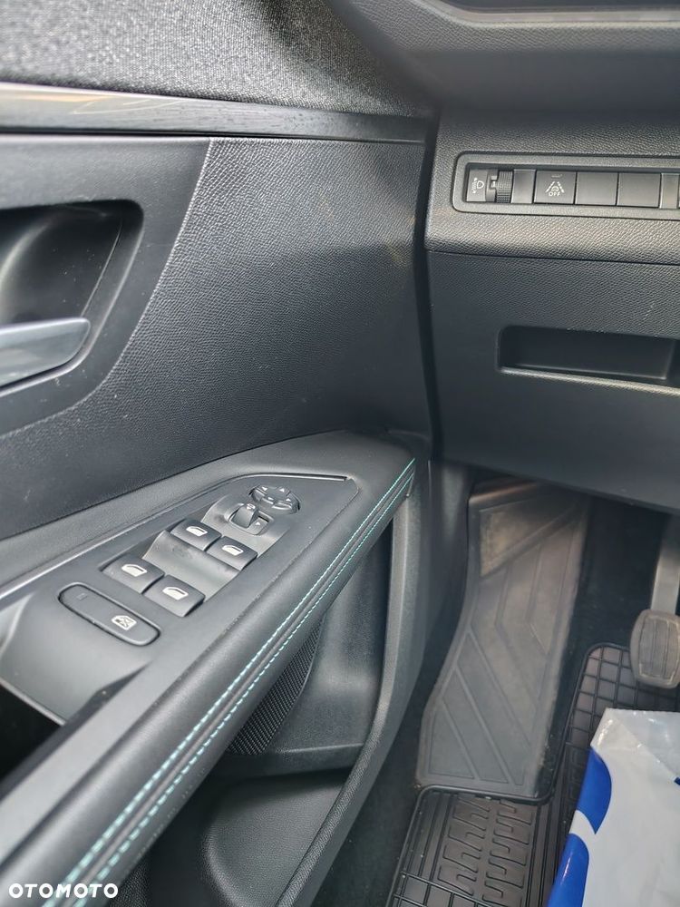 Peugeot 5008 1.5 BlueHDi Allure S&S - 17