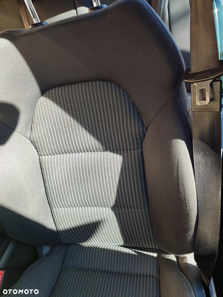 Audi A4 Avant 1.8T - 10