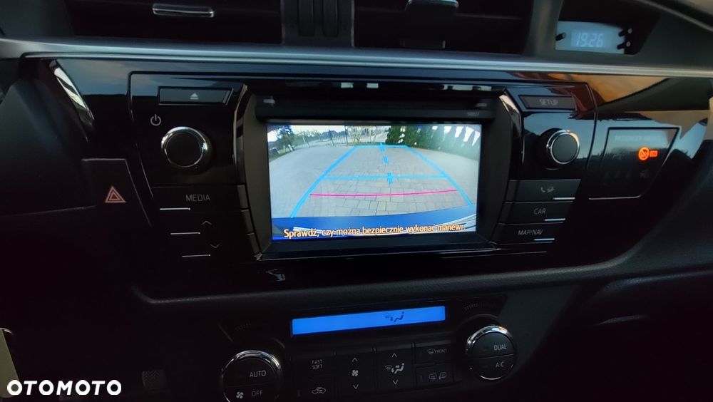 Toyota Corolla 1.6 Comfort - 6