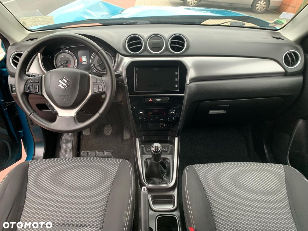 Suzuki Vitara 1.0 Boosterjet Premium 2WD - 19
