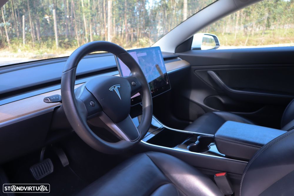 Tesla Model 3 - 15