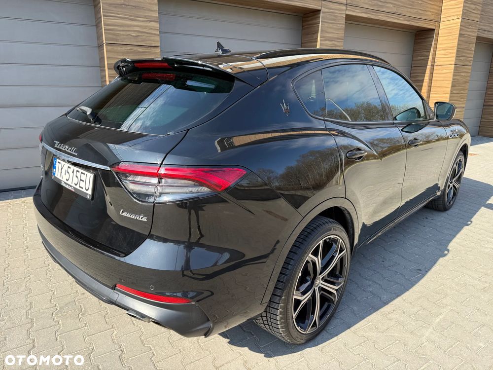 Maserati Levante S Q4 GranSport - 10