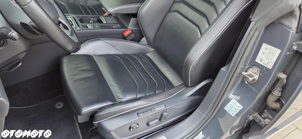 Volkswagen Arteon 2.0 TSI DSG R-Line Edition - 31