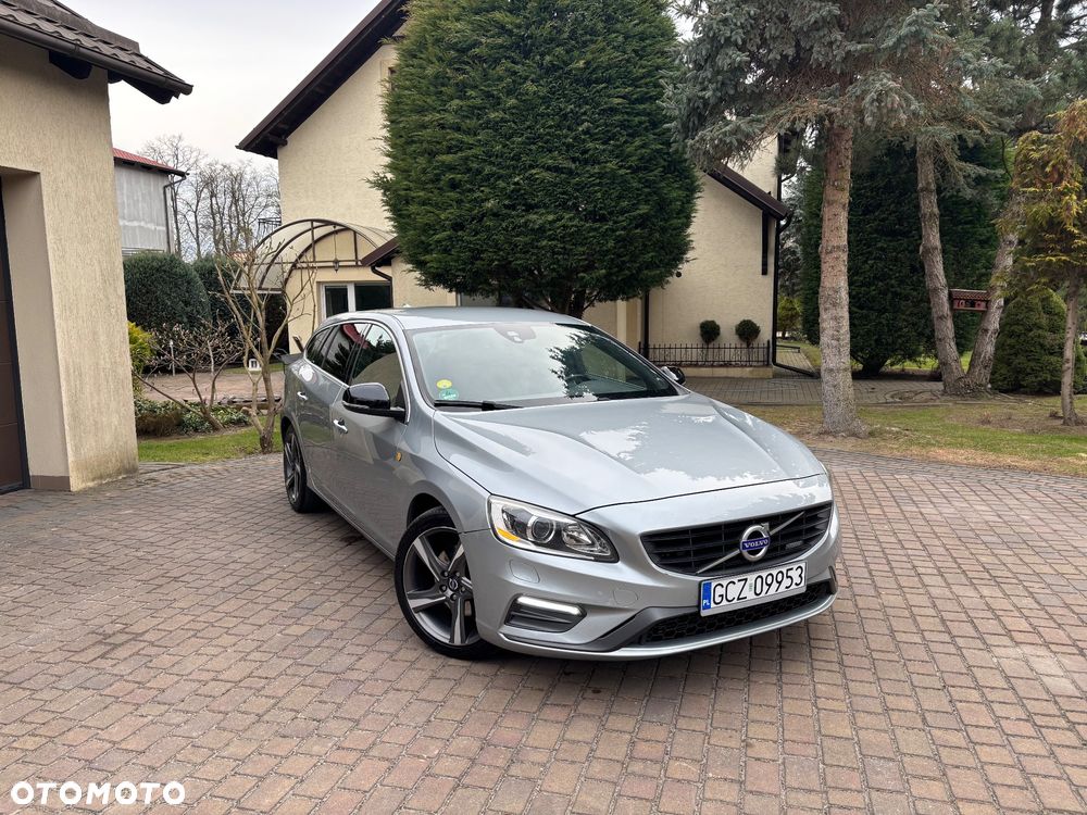 Volvo V60 D4 Drive-E R-Design Summum - 12