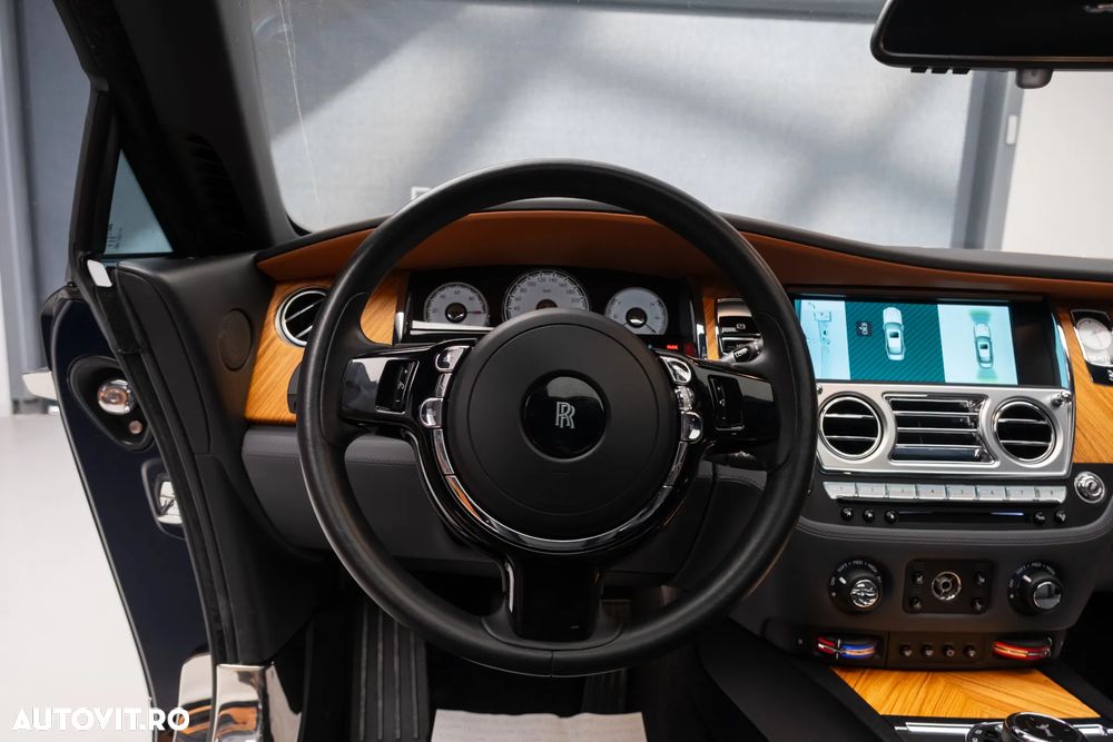 Rolls-Royce Wraith - 17