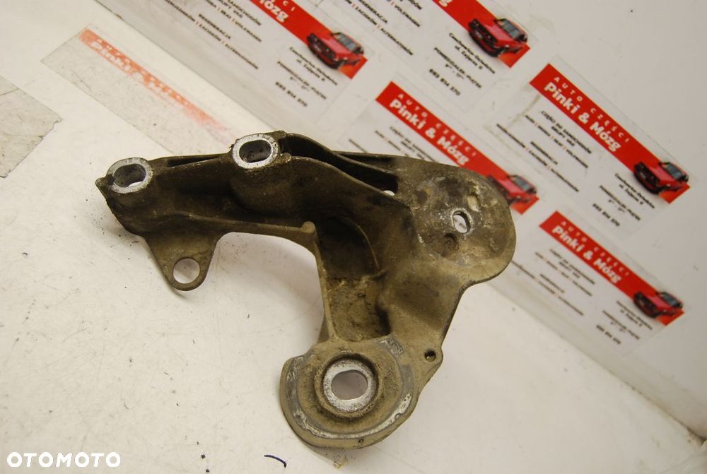 ŁAPA WSPORNIK SILNIKA LEWY 4F0199351E AUDI A6 C6 3.0 TDI - 1