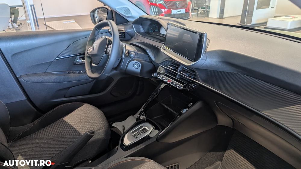 Peugeot 208 1.2L e-DCS6 MHEV Style - 8