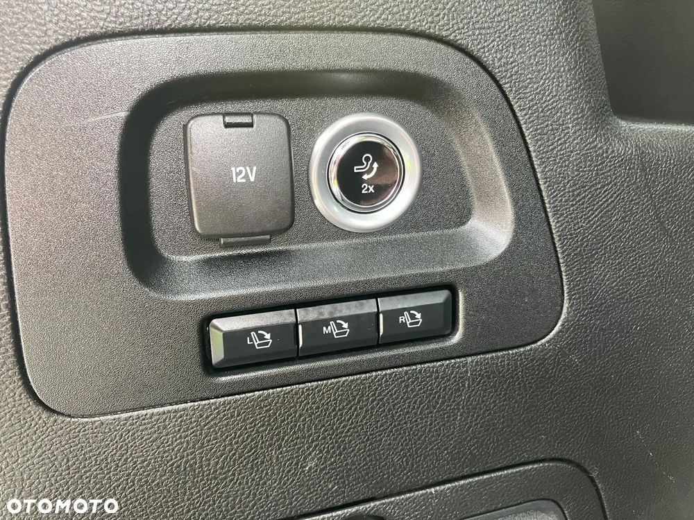 Ford S-Max 2.0 TDCi Titanium PowerShift - 36
