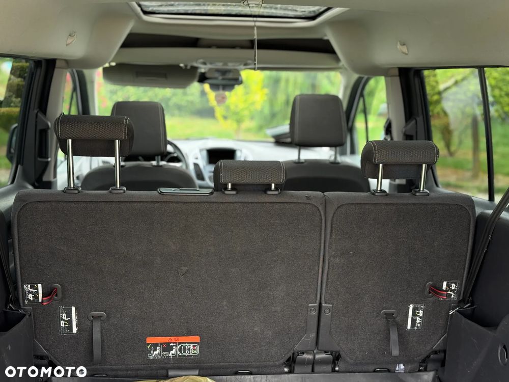 Ford Tourneo Connect 1.5 TDCi Titanium - 37