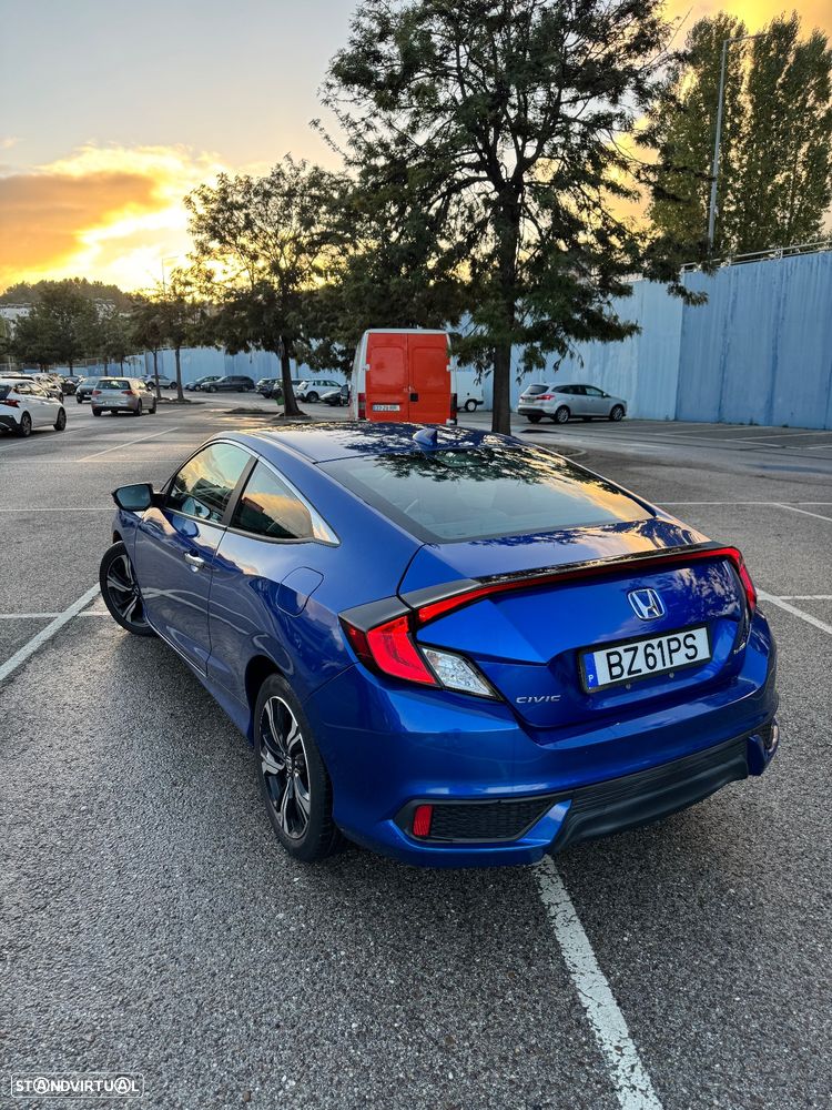 Honda Civic 1.5 i-VTEC Turbo CVT Executive - 12